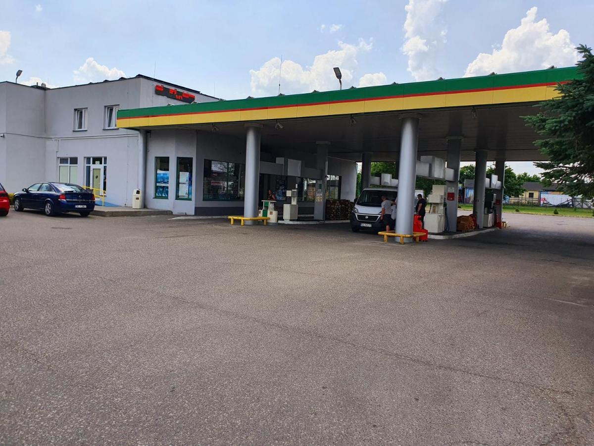 Motel Na Stacji Paliw Ustronie Morskie Kültér fotó